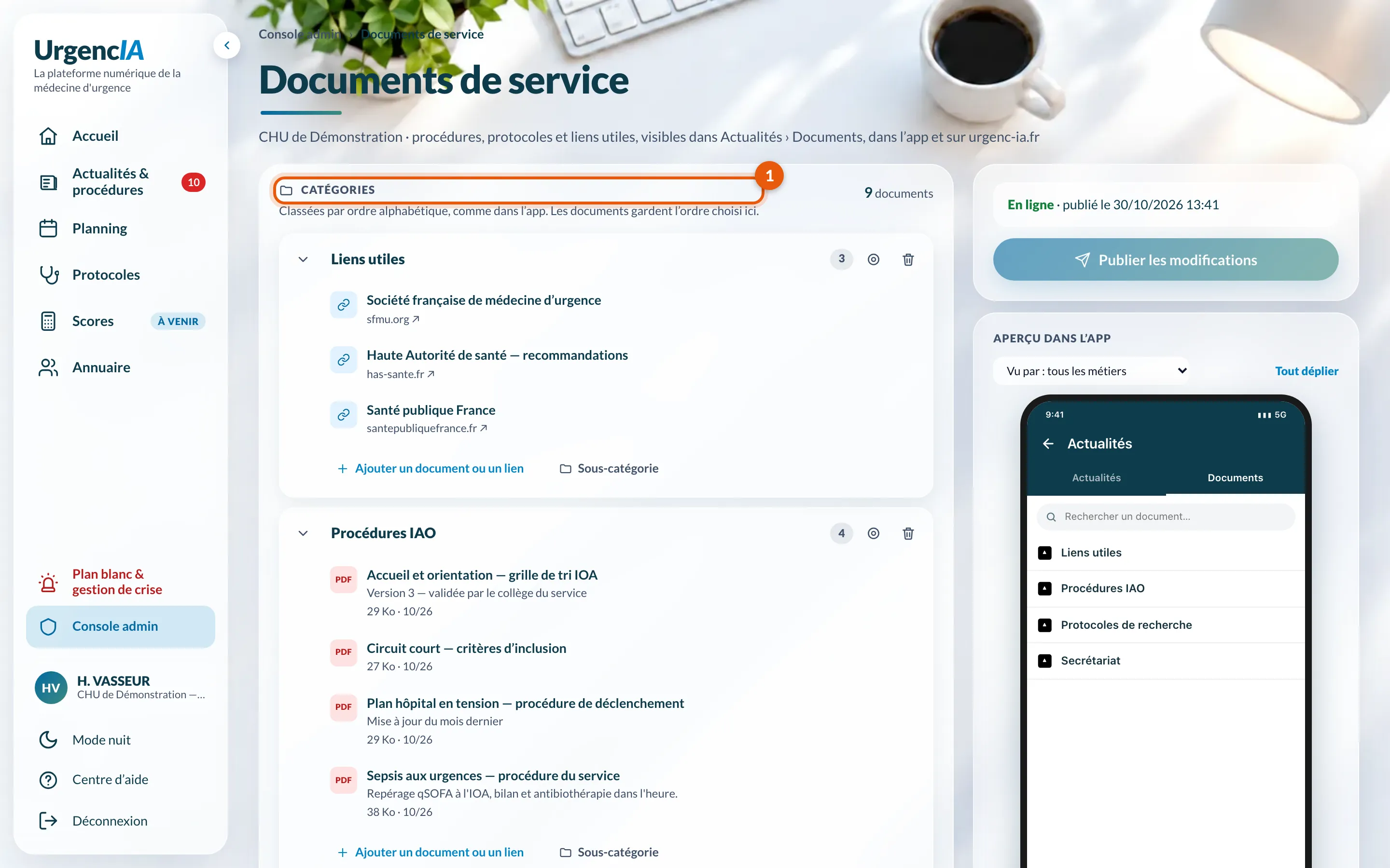 La page Documents de service : catégories à gauche, publication et aperçu dans l'app à droite