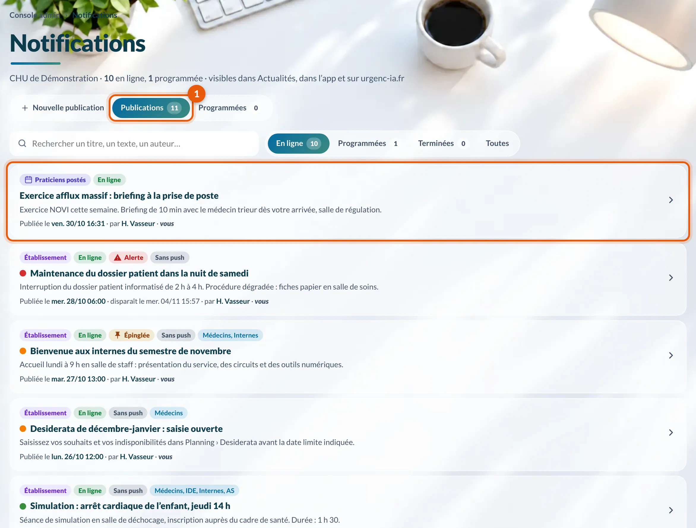 L'onglet Publications, ses filtres et une publication de la liste